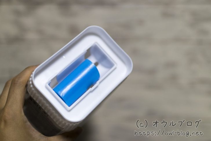 ゴミ箱の底部分にロールをセットした状態