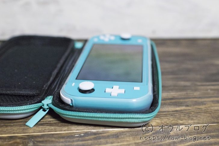 収納ケースにSwitch liteを入れてみた
