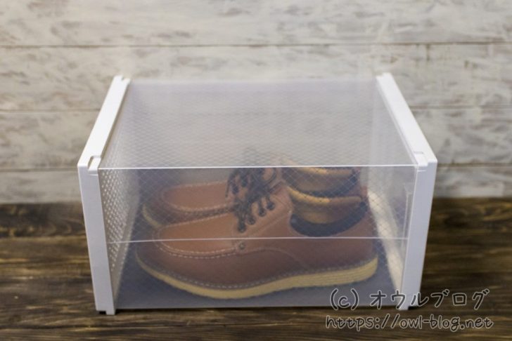 シューズボックスを斜め上から撮影
