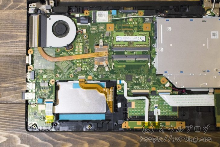 TOSHIBA dynabook AZ15/ABの基盤